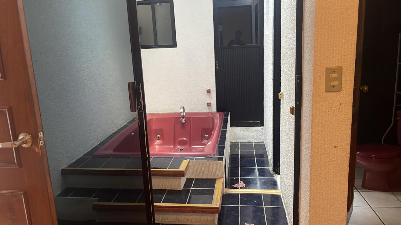 Comoda Habitacion A 10 Min Del Centro Historico De Querétaro Eksteriør billede