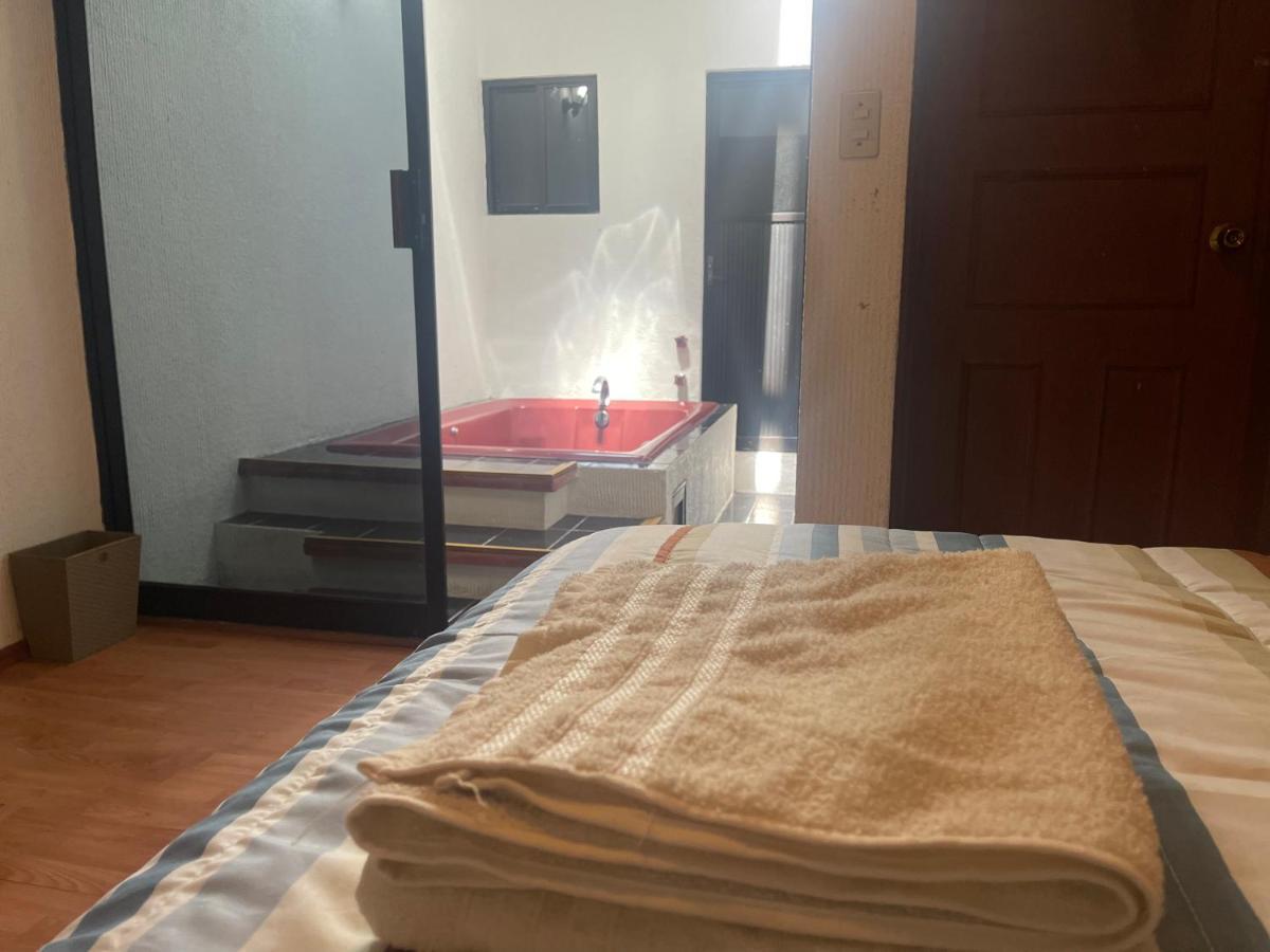 Comoda Habitacion A 10 Min Del Centro Historico De Querétaro Eksteriør billede