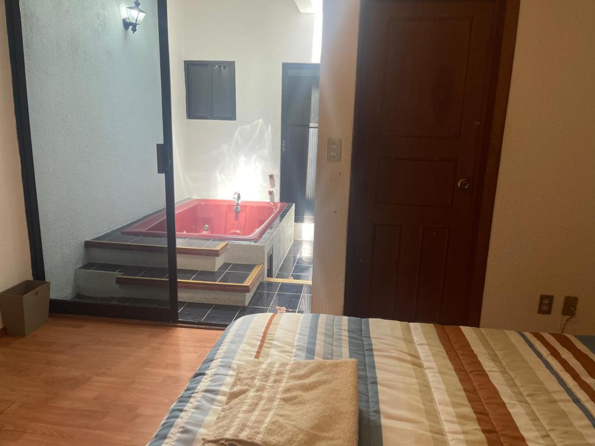 Comoda Habitacion A 10 Min Del Centro Historico De Querétaro Eksteriør billede